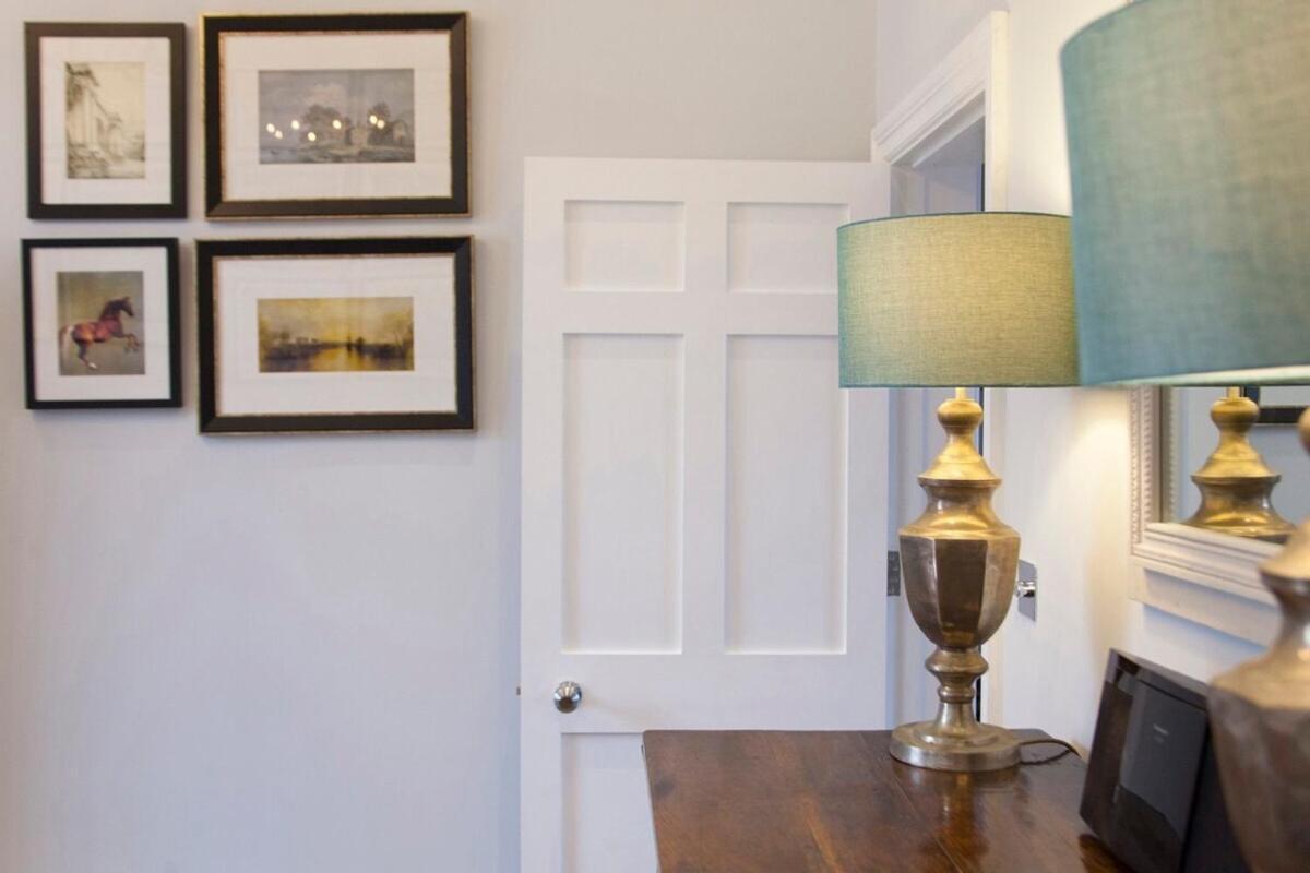 Stylish City Centre Apartment - Bath Esterno foto