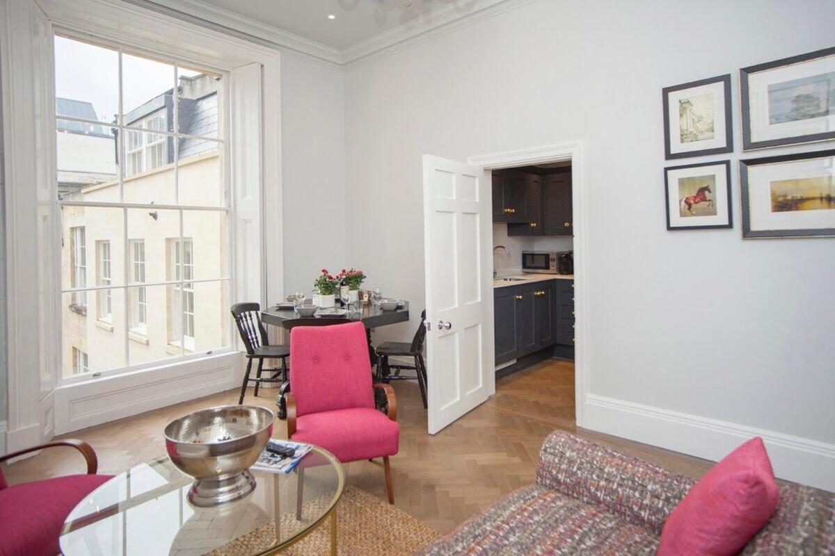 Stylish City Centre Apartment - Bath Esterno foto