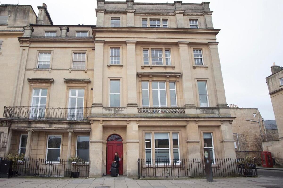 Stylish City Centre Apartment - Bath Esterno foto