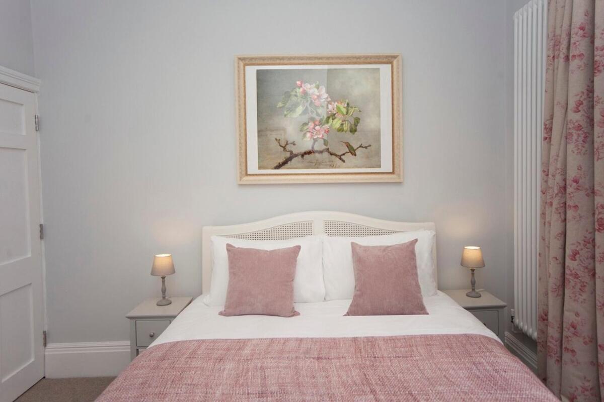 Stylish City Centre Apartment - Bath Esterno foto